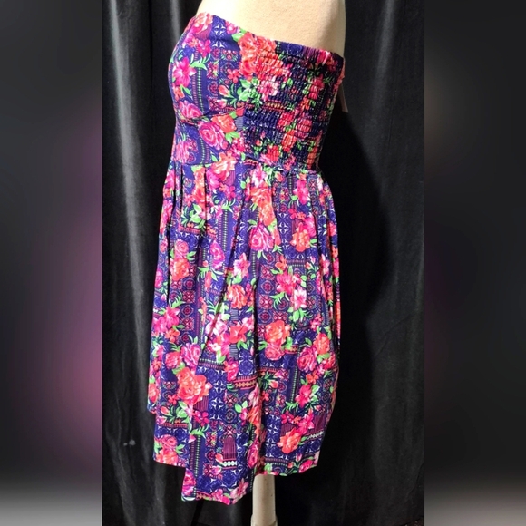 Floral Strapless Mini Dress - Picture 2 of 6